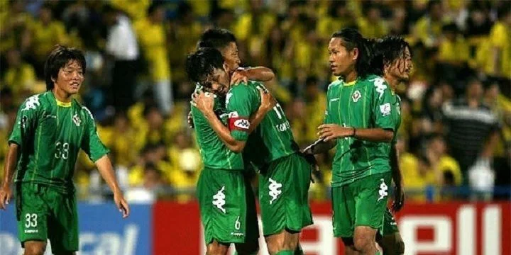 Мито Холлихок - Токио Верди