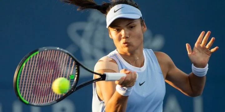 Моюка Учидзима - Эмма Радукану Моюка Учидзима - Эмма Радукану