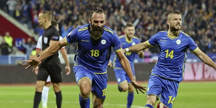 Северная Ирландия - Косово