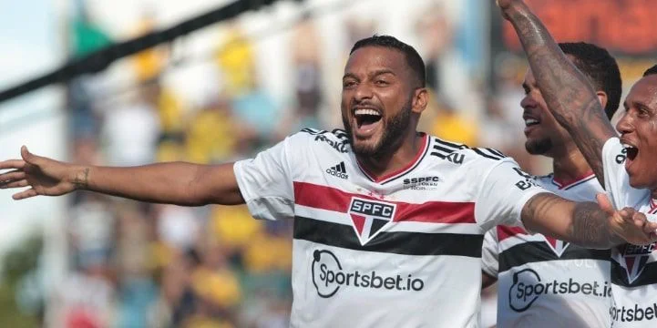 Сан Паулу - Аваи