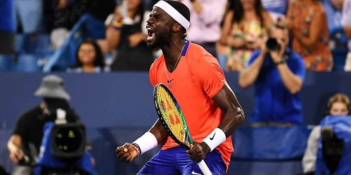 Фрэнсис Тиафо - Ясутаке Утияма