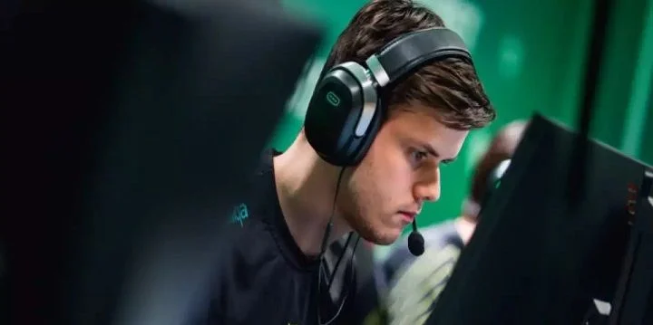 Ninjas in Pyjamas - Astralis Ninjas in Pyjamas - Astralis