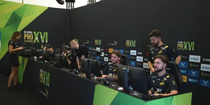 NaVi - MOUZ NaVi - MOUZ