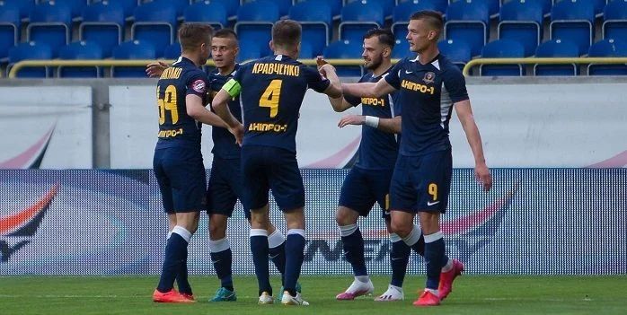 Днепр-1 - Вадуц