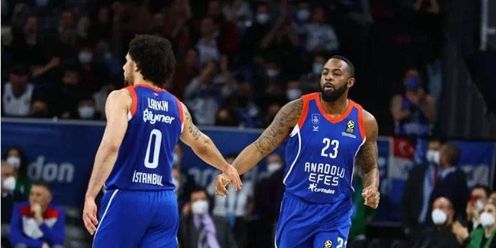 Анадолу Эфес - Црвена Звезда