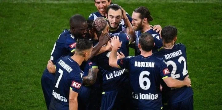 Сидней - Мельбурн Виктори