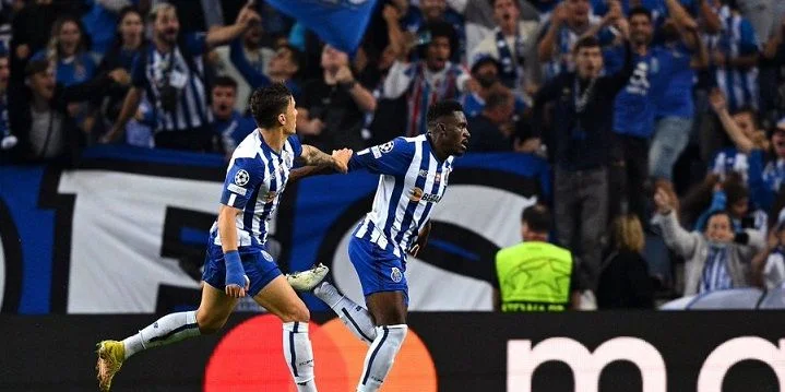 Байер - Порту