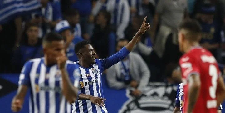 Байер - Порту Байер - Порту