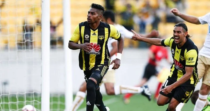 Веллингтон Феникс - Централ Кост Маринерс