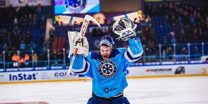 Нефтехимик - Сибирь