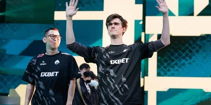 Team Spirit - beastcoast Team Spirit - beastcoast