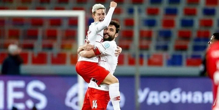 Факел - Спартак