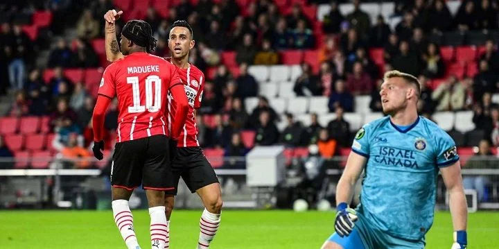 Арсенал - ПСВ