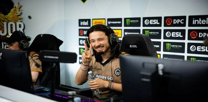 Fnatic - Gaimin Gladiators Fnatic - Gaimin Gladiators