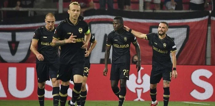 Антверпен - Генк