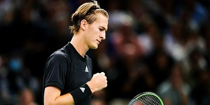 Себастьян Корда - Феликс Оже-Альяссим