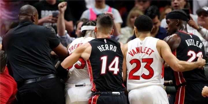 Майами - Торонто Майами - Торонто