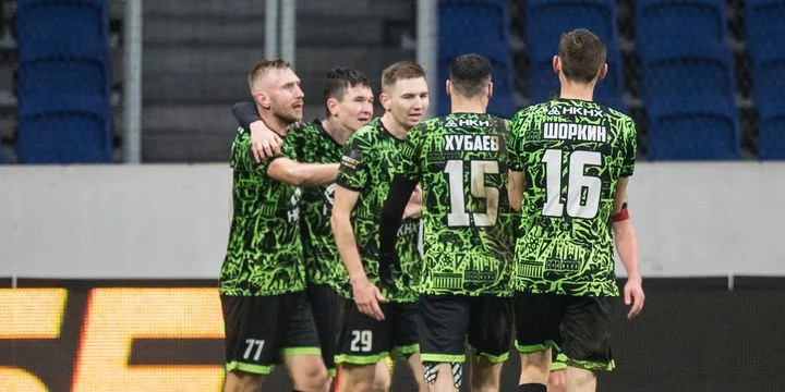 Нефтехимик - Енисей