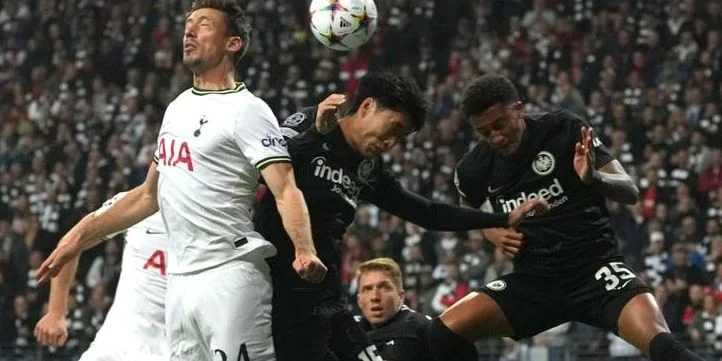 Айнтрахт Фр - Боруссия Д