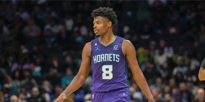 Шарлотт - Сакраменто Шарлотт - Сакраменто