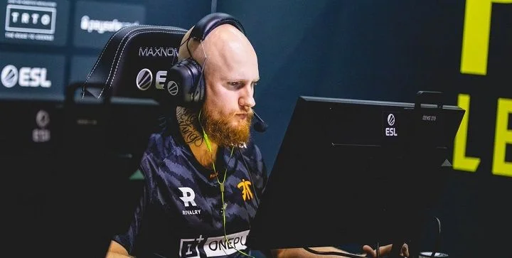Fnatic - 9z Тим Fnatic - 9z Тим