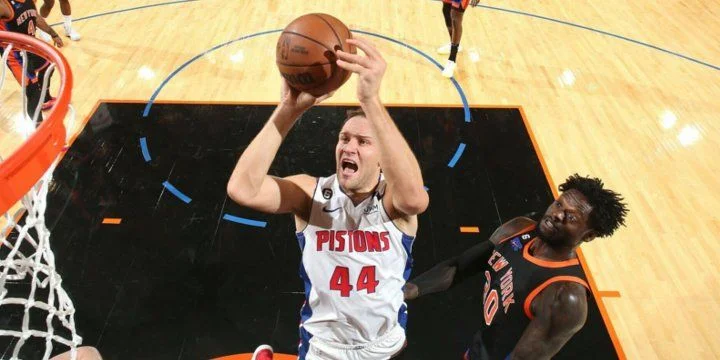 Детройт - Торонто