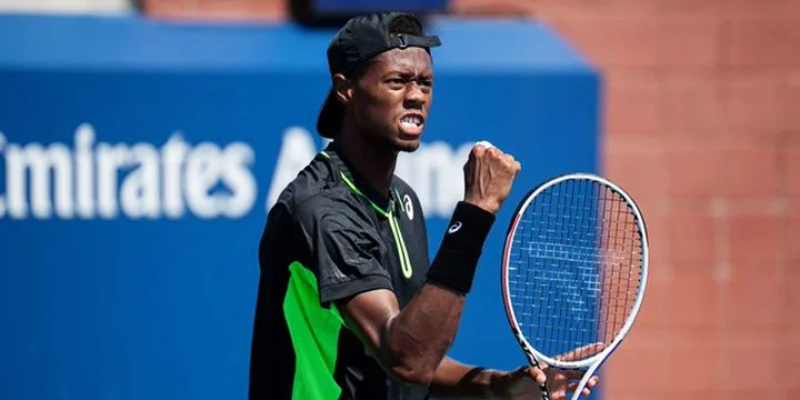 Кристофер Юбэнкс - Теннис Сандгрен