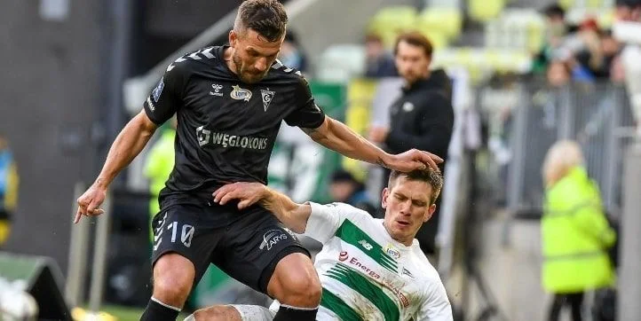 Лехия - Гурник