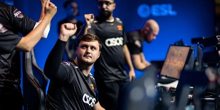 BIG - Fnatic BIG - Fnatic