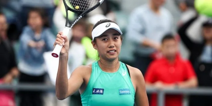 Чжан Шуай - Нина Стоянович