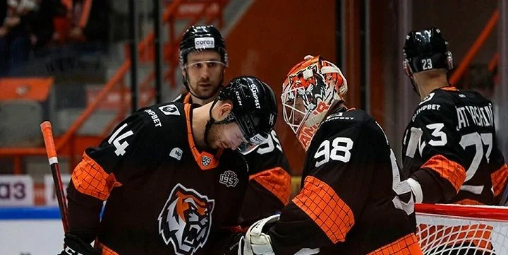 Амур - Нефтехимик