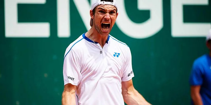 Гонсало Оливейра - Юрий Родионов