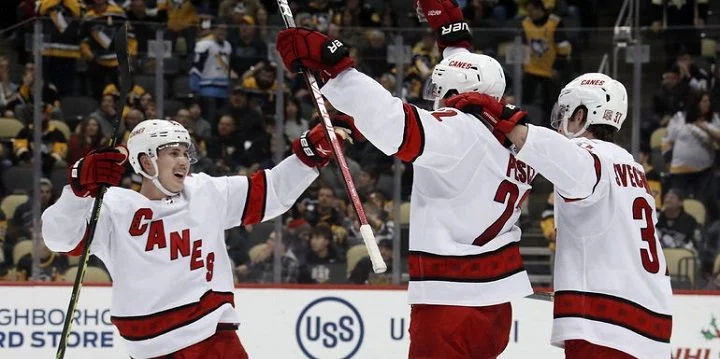 Лос-Анджелес - Каролина Лос-Анджелес - Каролина