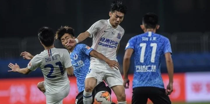 Шанхай Шэньхуа - Далянь Про Шанхай Шэньхуа - Далянь Про