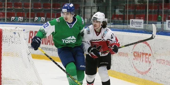 Торос - Омские Крылья