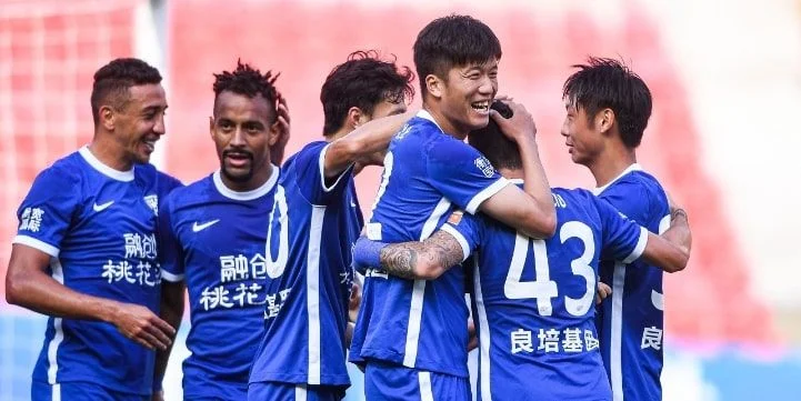 Ухань Три Таунс - Тяньцзинь Тайгер Ухань Три Таунс - Тяньцзинь Тайгер