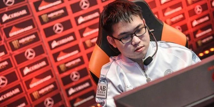 Knights - Invictus Gaming Knights - Invictus Gaming