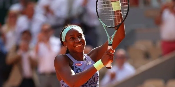 Кори Гауфф - Ребека Масарова