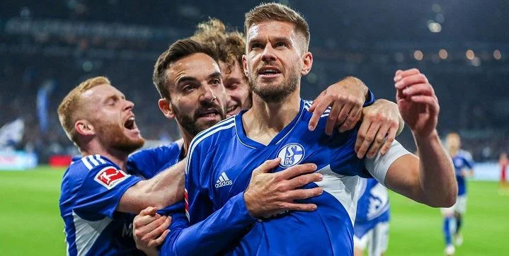 Шальке - Нюрнберг