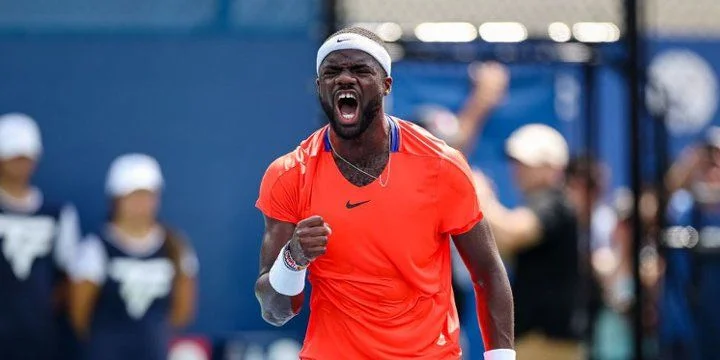 Даниэль Альтмайер - Фрэнсис Тиафо