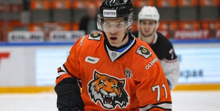 Амур - Адмирал