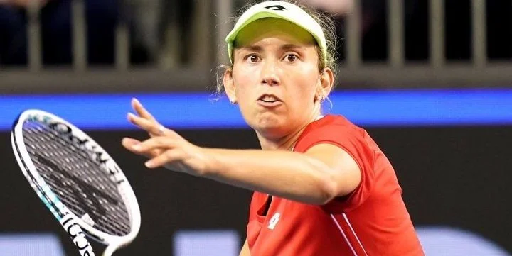 Лорен Дэвис - Элизе Мертенс