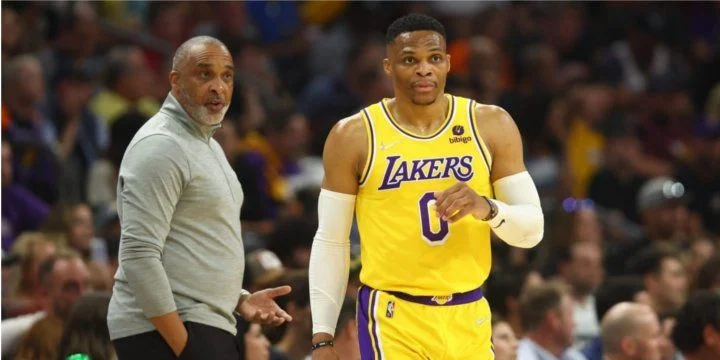 Лейкерс - Сакраменто