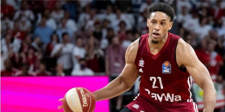 Анадолу Эфес - Бавария