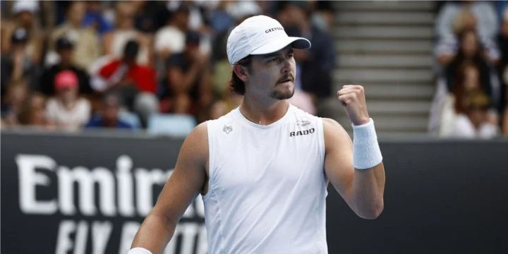 Джефф Вольф - Майкл Ммо