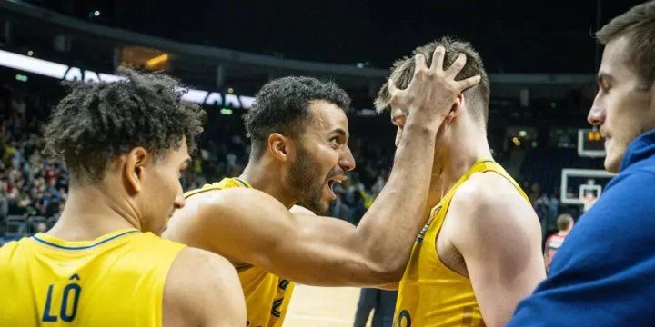 Альба - Валенсия