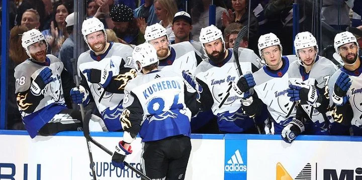 Тампа - Лос-Анджелес Тампа - Лос-Анджелес