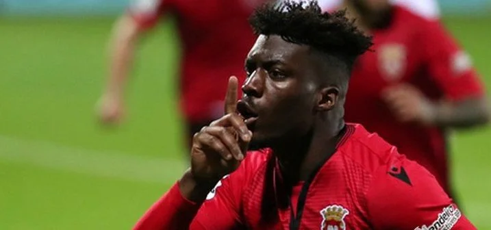 Пасуш де Феррейра - Жил Висенте Пасуш де Феррейра - Жил Висенте