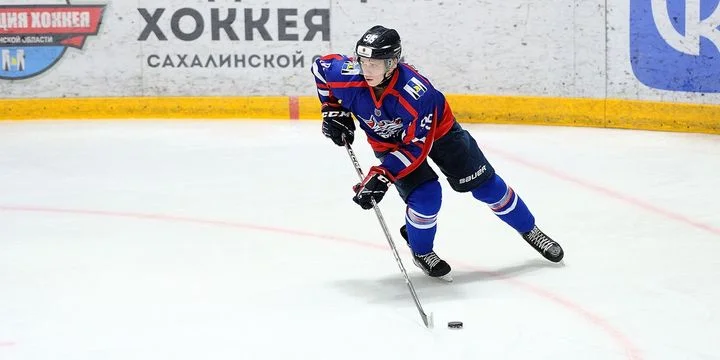 Сахалинские Акулы - СКА-Варяги