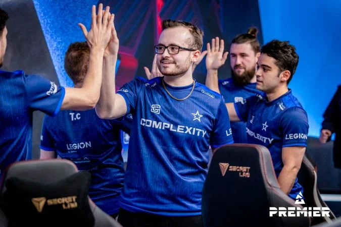 Permitta Esports - compLexity Gaming Permitta Esports - compLexity Gaming
